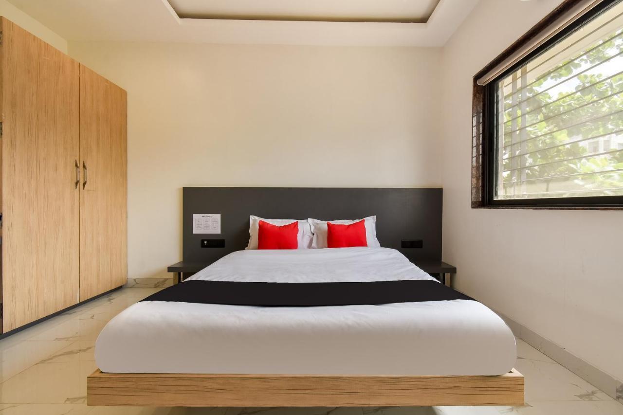 Capital O 71866 Hotel Ansh 奥兰加巴德 外观 照片