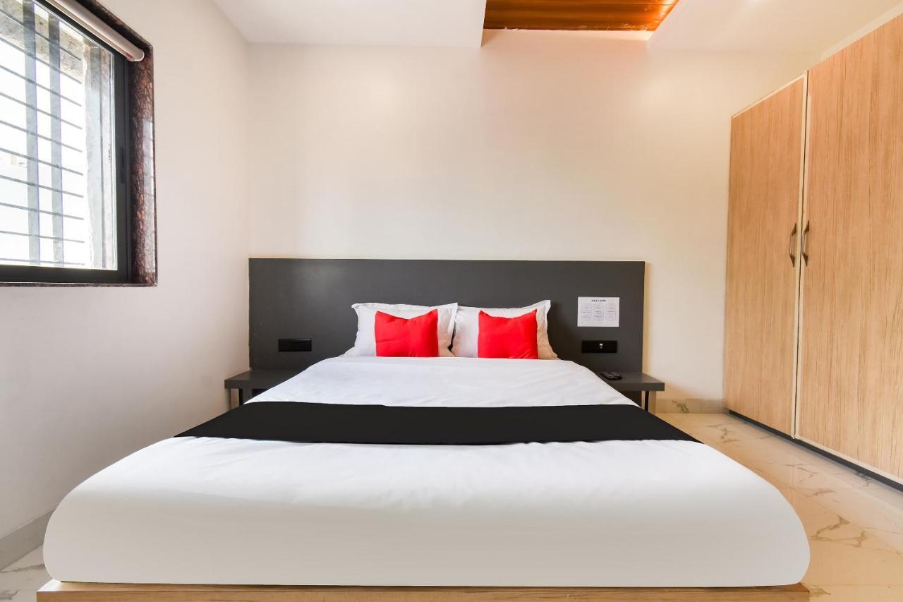 Capital O 71866 Hotel Ansh 奥兰加巴德 外观 照片